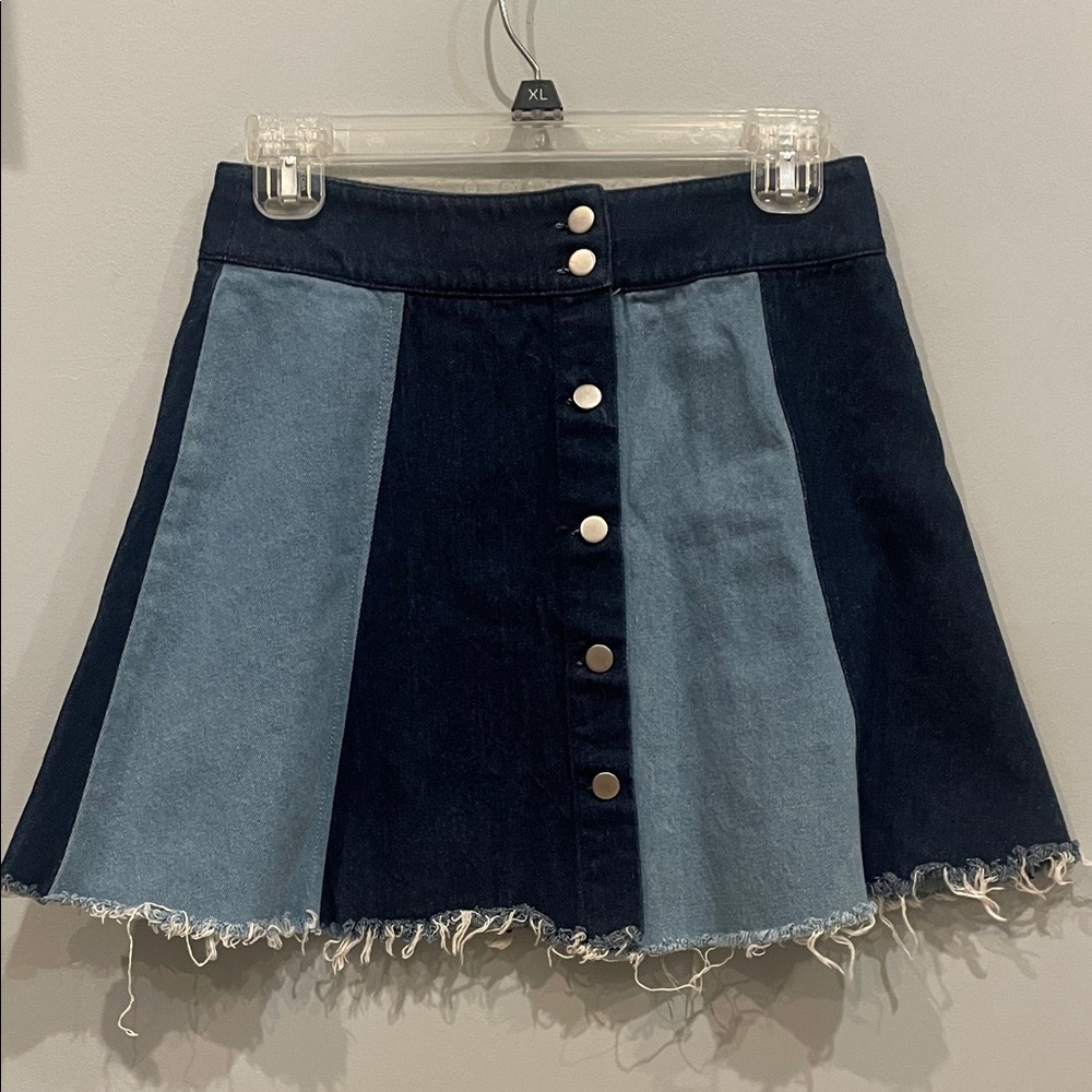 Two-Tone Denim Button-Front Mini Skirt - Blue like new
